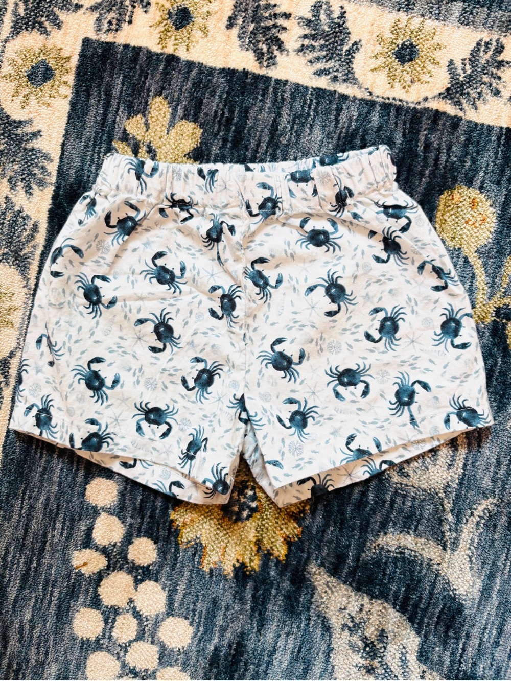 Boutique Toddler Crab Print Elastic Waist Shorts - White & Teal